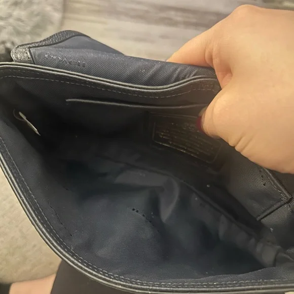 Coach Crossbody - Picture 4 of 4
